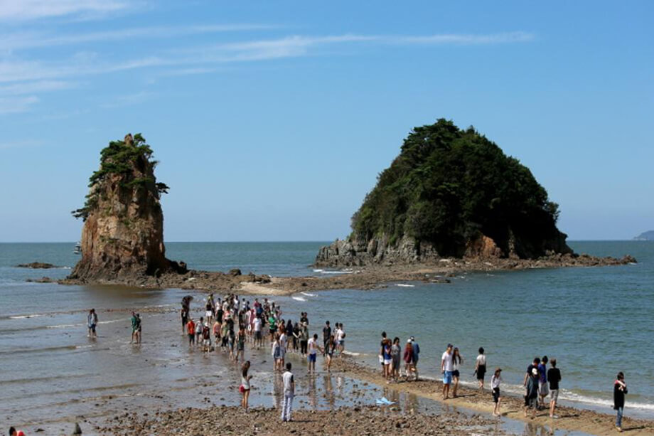 Kkotji Beach