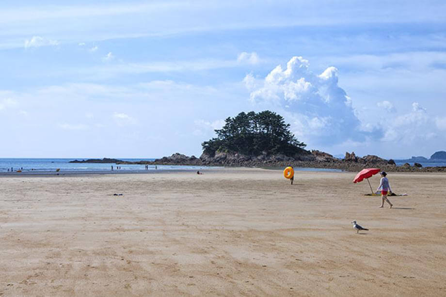 Hagampo Beach