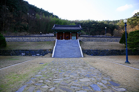 옥파이종일생가